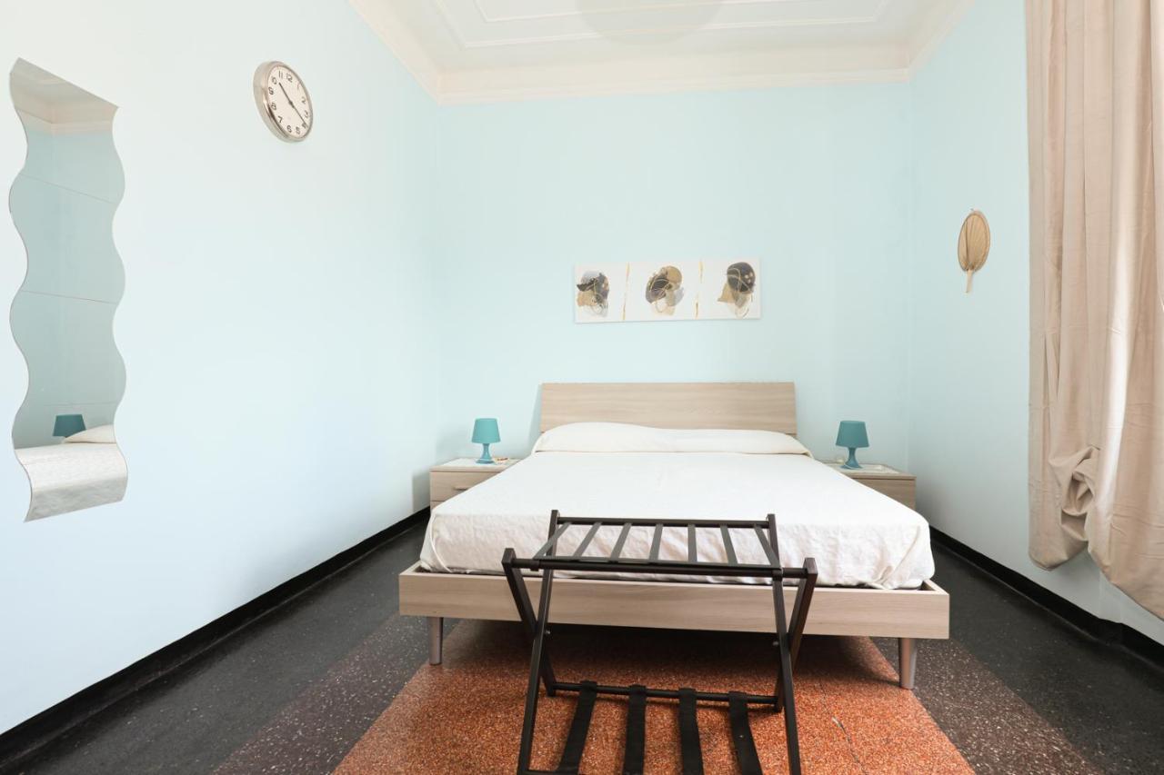 Affittacamere "San Martino Rooms" Генуя Екстер'єр фото