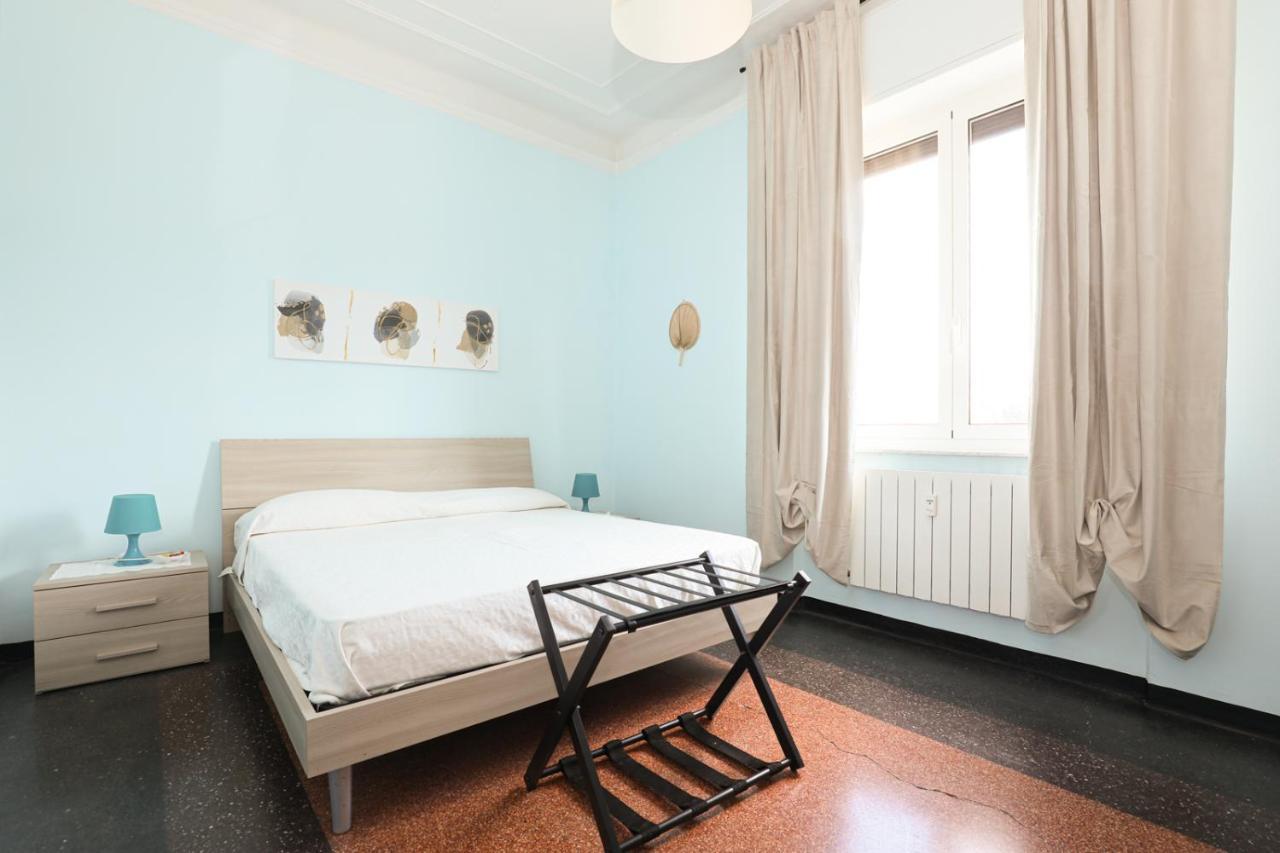 Affittacamere "San Martino Rooms" Генуя Екстер'єр фото